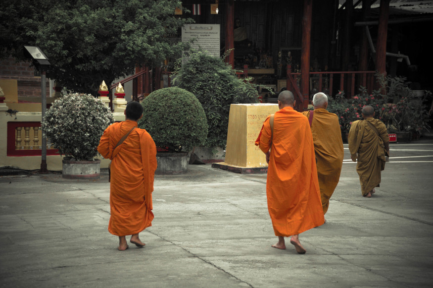 Monks in Thailand_GirlGoneTravel